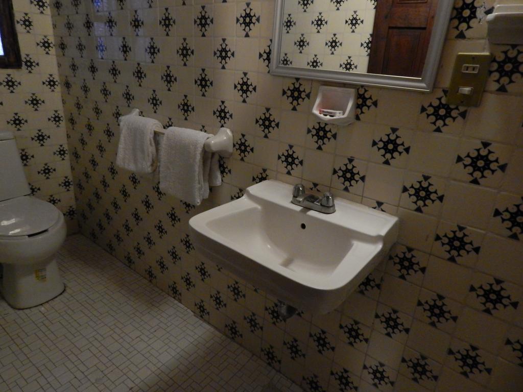 Hotel Molino Del Rey Guanajuato Room photo